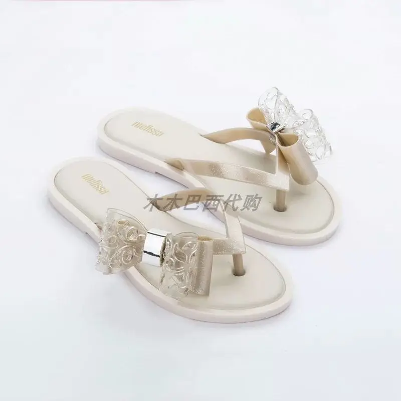 Новинка 2021 года Стильные женские тапочки с бантиком Модная пляжная обувь для