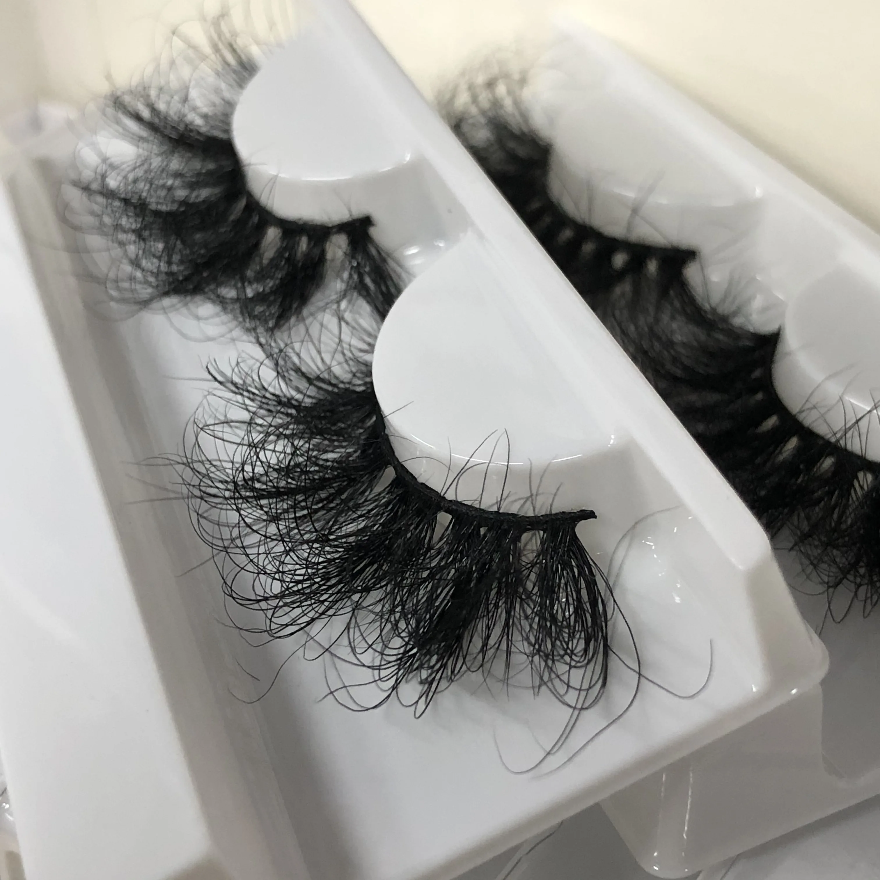 

Buzzme 25mm Extra Long Eyelashes Volume Mink Lashes Dramatic Fluffy Messy Reusable Cruelty Free Eye Lash For Makeup Beauty