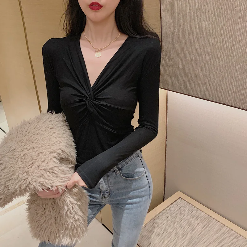 Фото Женская футболка с V-образным вырезом, с длинным рукавом №5
