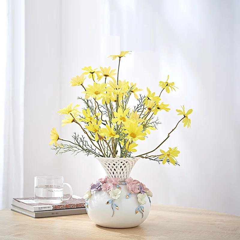 

JINGDEZHEN CLASSICAL GOLDEN PEONY PORCELAIN MODERN VINTAGE FLOWER VASE CERAMIC FLOWER CHRISTMAS DECORATION R1893