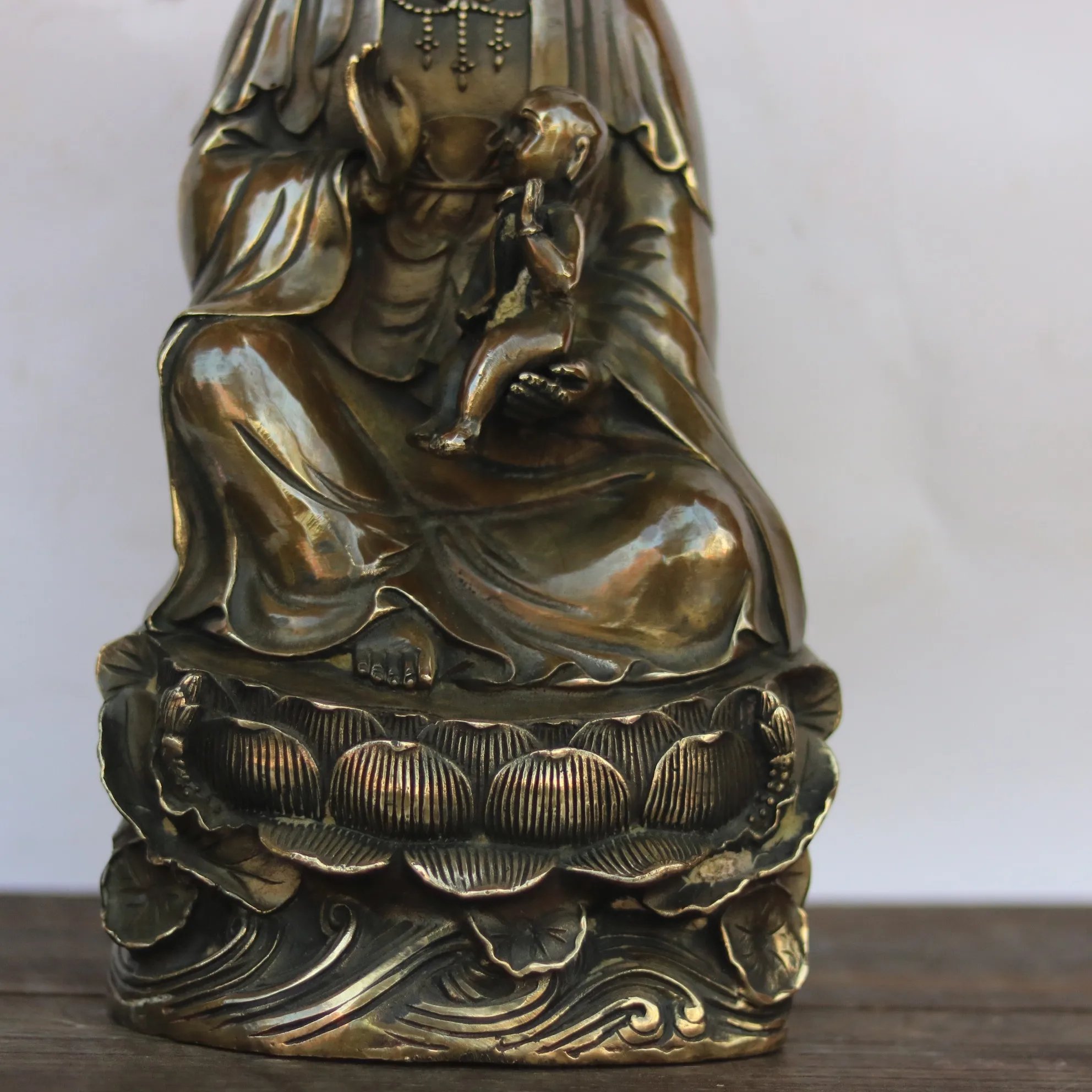 14-дюймовая коллекция тибетских храмов Старая латунь отдайте Гуаньинь