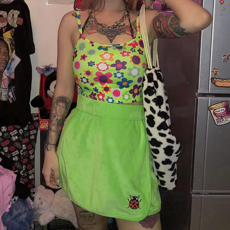 Арцу с симпатичным рисунком Зеленый топ на бретельках цветочным принтом нижнее