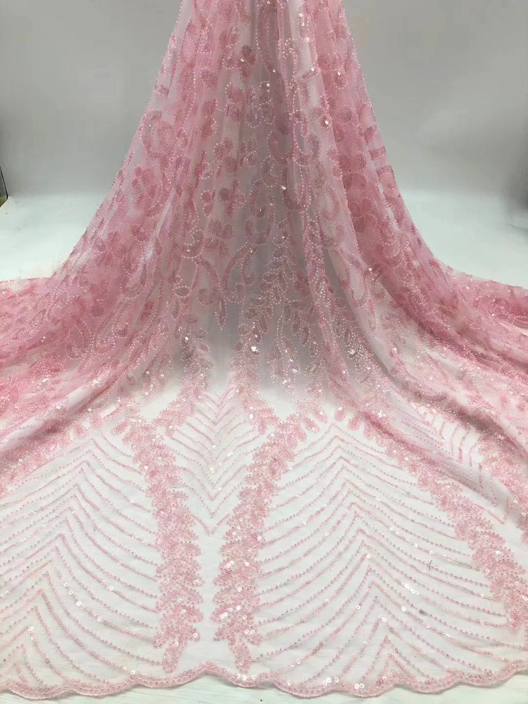 

Новейшая французская Тюлевая кружевная ткань, африканская сетчатая кружевная ткань с вышивкой блестками, Высококачественная кружевная свадебная ткань с блестками J4291