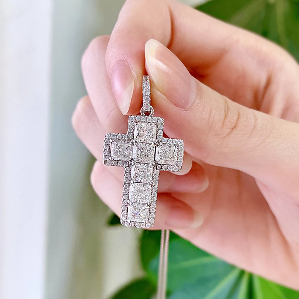 Женский кулон из серебра 925 пробы с муассанитом | Украшения и аксессуары