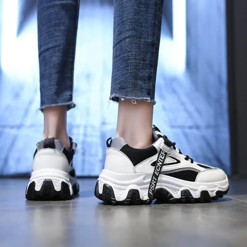 

New 2021 Breathable Mesh Sport Shoes Women Casual Lace Up Flats Platform Sneakers Woman White Free Running Basket Shoes Female