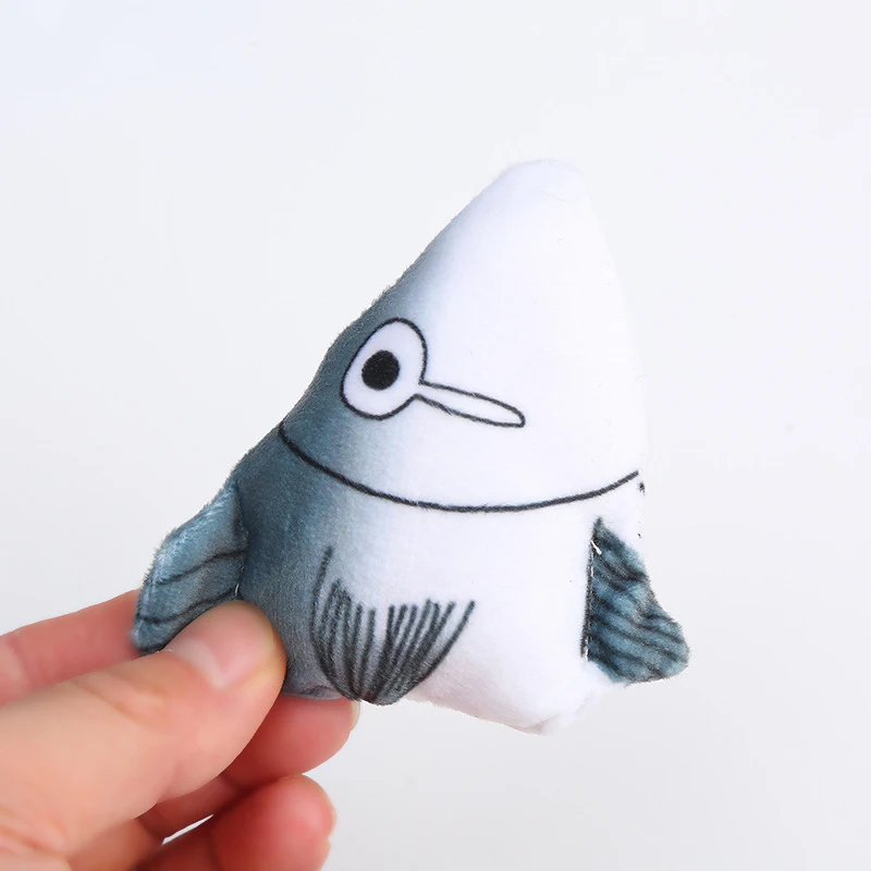 

1 PCS Playing Toys Funny Interactive Fish Throwing Toys Funny Catnip Shark Shape Kitten Toys Fish Model Pet Cat Supplies