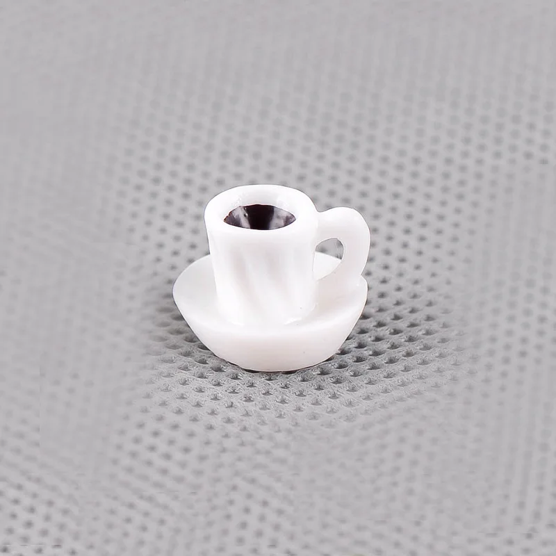 Tea Cup 2 шт пиво кофе XO миниатюры супер мини кофе мороженое пиво DIY статуэтки для террариума Феи сад Миниатюрный Кукольный дом Барби - Цвет: Tea Cup
