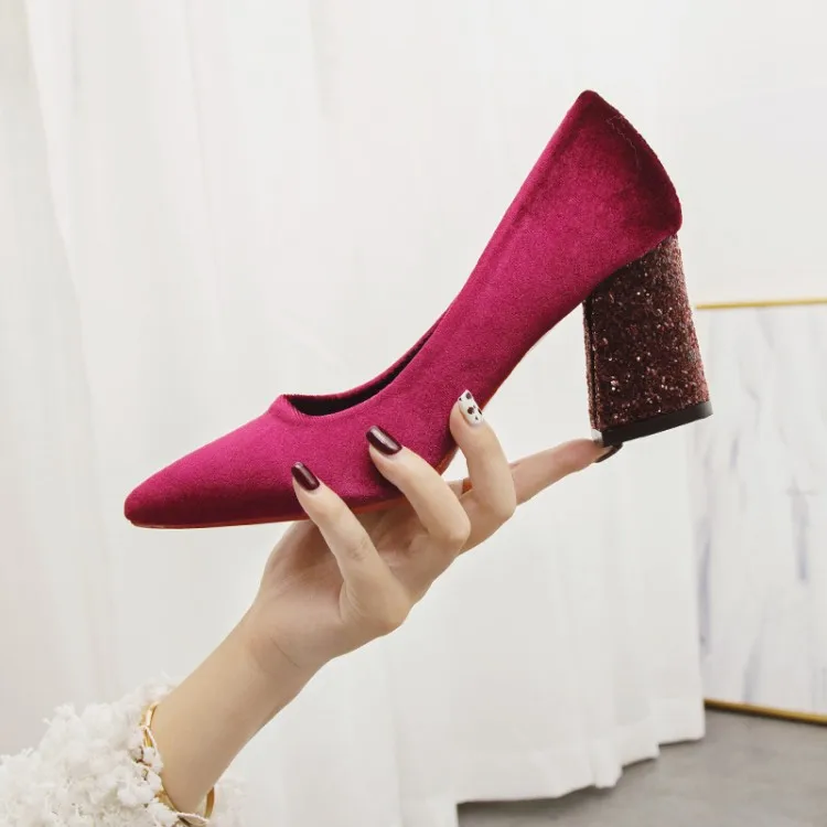 Классическая женская обувь на высоком каблуке с красной подошвой сезон осень