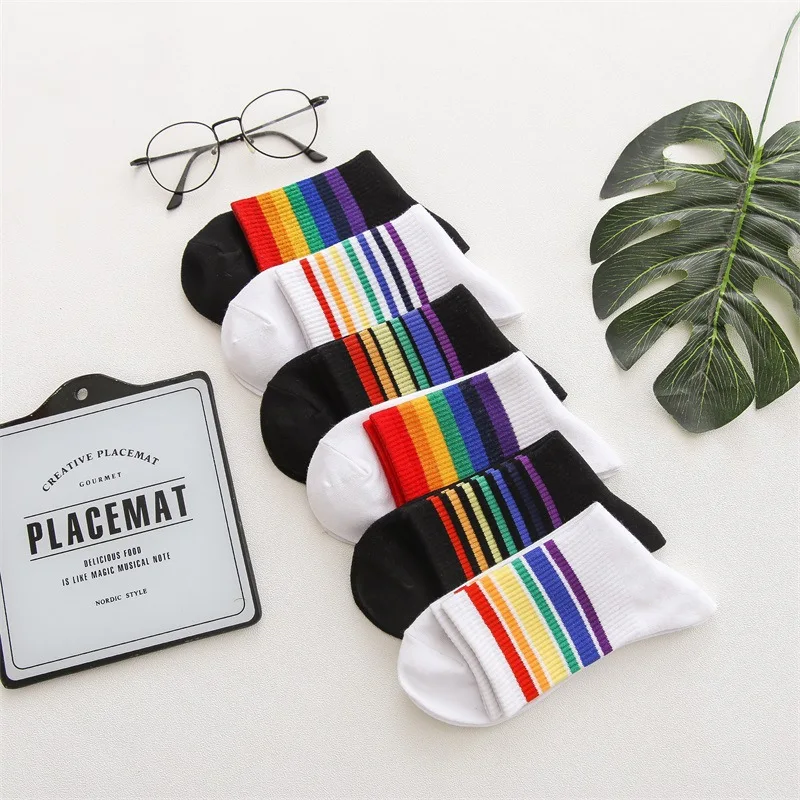 Зимние женские носки хлопковые в радужную полоску рождественские Модные теплые