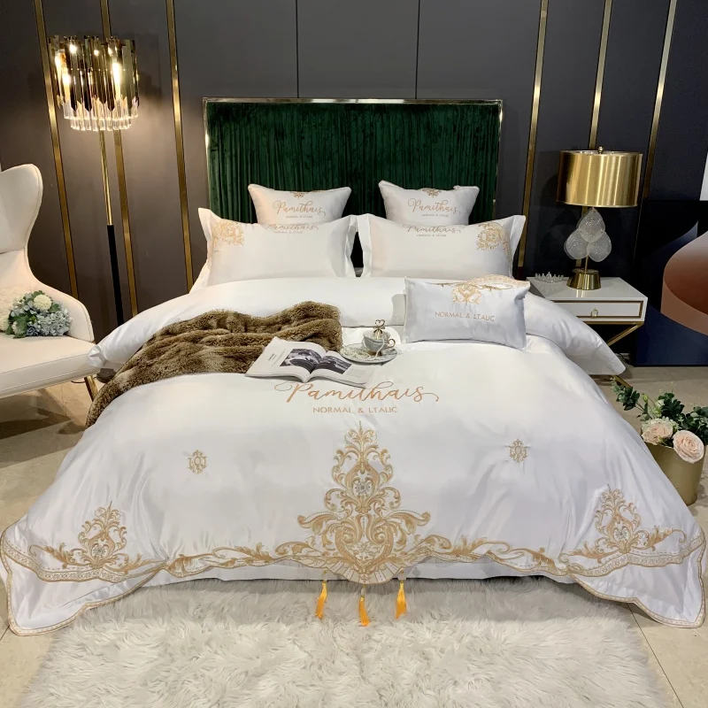 

Luxury White Smooth Silk Cotton Gold Embroidery Bedding Set Tassels Duvet Cover Fitted Sheet Bed Sheet Pillowcases Home Textiles