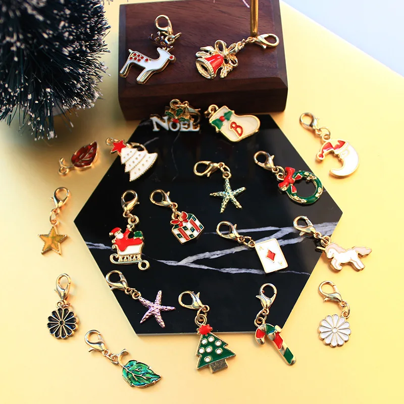 

Special for Christmas accessories 23pcs bracelet pendant DIY Christmas tree wreath gift decoration Pendant