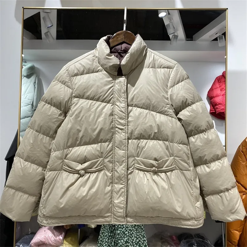 

Winter 2021 Women Stand Collar Short Warm Puffer Jacket Female Parkas Long Sleeve White Duck Down Jacket Casual Jaqueta Feminina