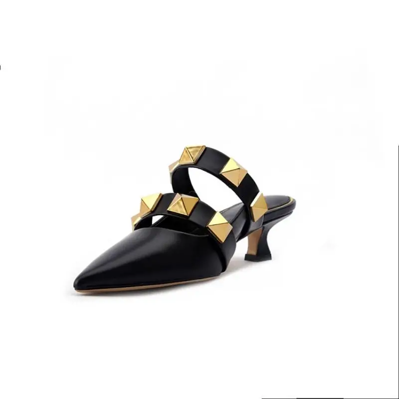 

2021 Ladies High Heel Pointed Sandals With Rivets Leather Ladies Casual Shoes Casual Outdoor Slippers 34-44