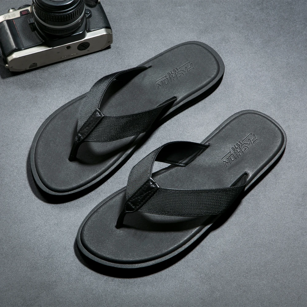 

Summer Men Rubber Slippers Handmade Flip Flops for Men Comfortable Breathable Beach Classic Casual Flats Men Luxury Shoes