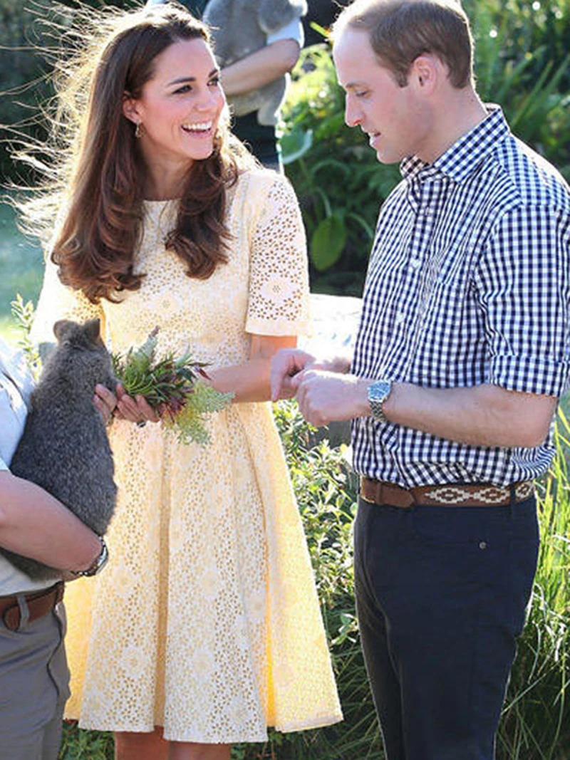 Женское кружевное платье трапеция с вырезами|Женские платья| |