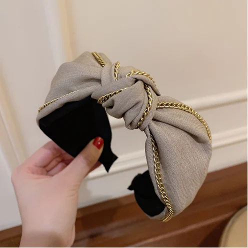 

Women hairbands Wide side knotted headband retro simple fabric solid color chain hairbands