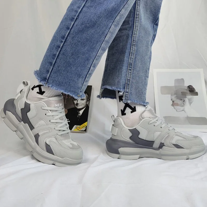 

Luminous Men's Women's Sneakers Breathable Outdoor Running Jogging Non Slip Couple Chunky Sport Shoes Zapatillas Mujer Hombre