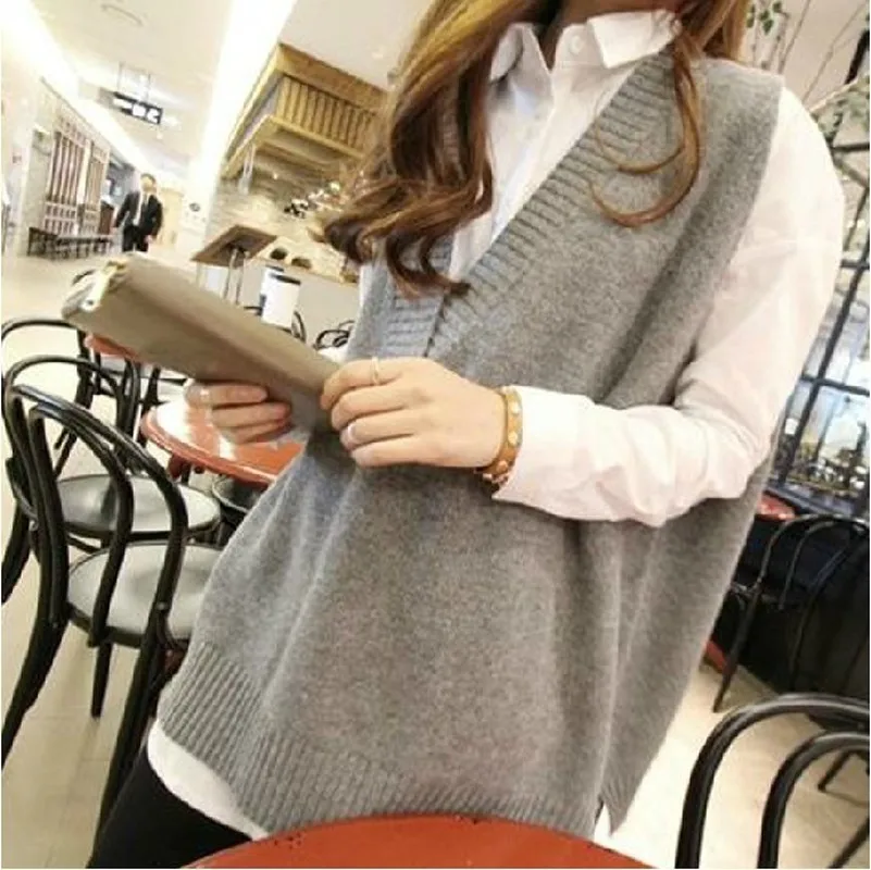 Женский вязаный жилет длинный шерстяной с V образным вырезом свободный свитер