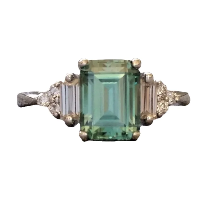 

Classic timeless Emerald Diamond female Ring Engagement Wedding Gift Size 6-11