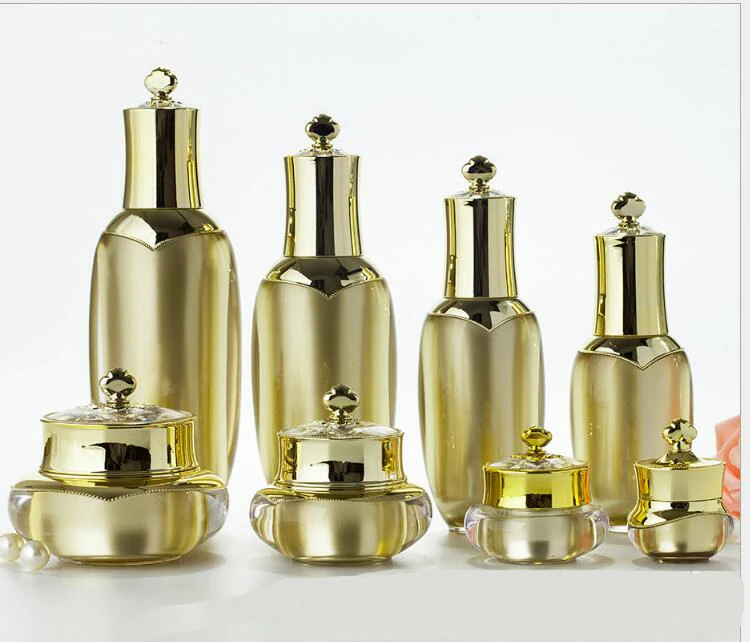 80 мл золотая акриловая бутылка в форме короны для