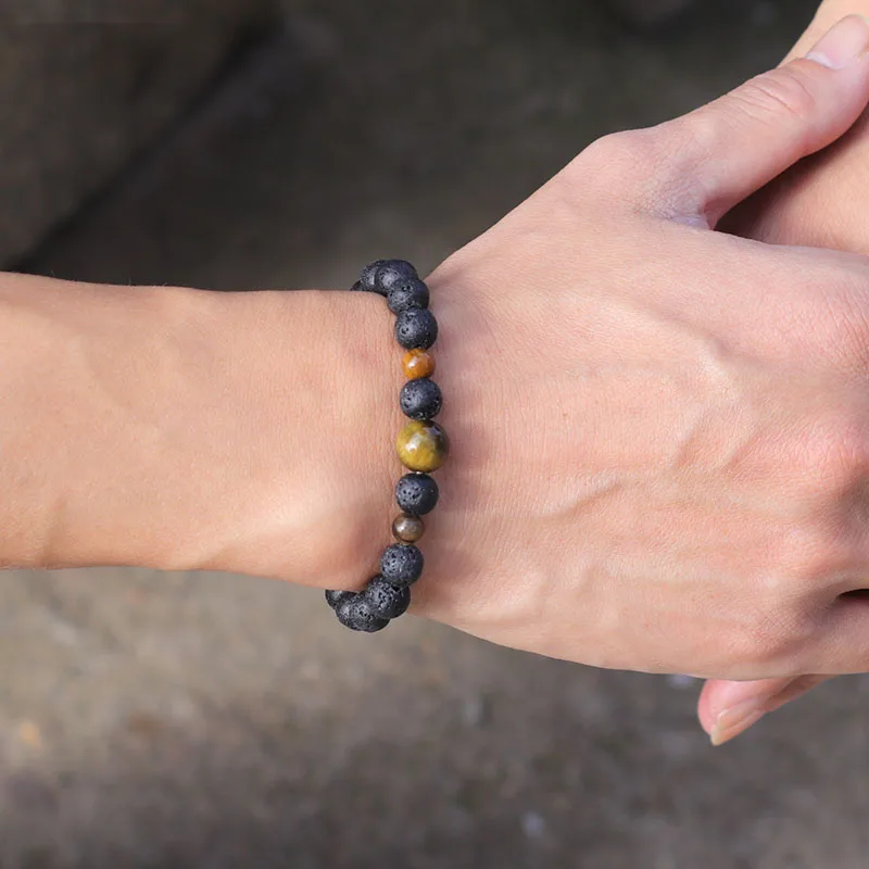 Мужской браслет из натурального камня 8 мм с вулканической скалой подарок для