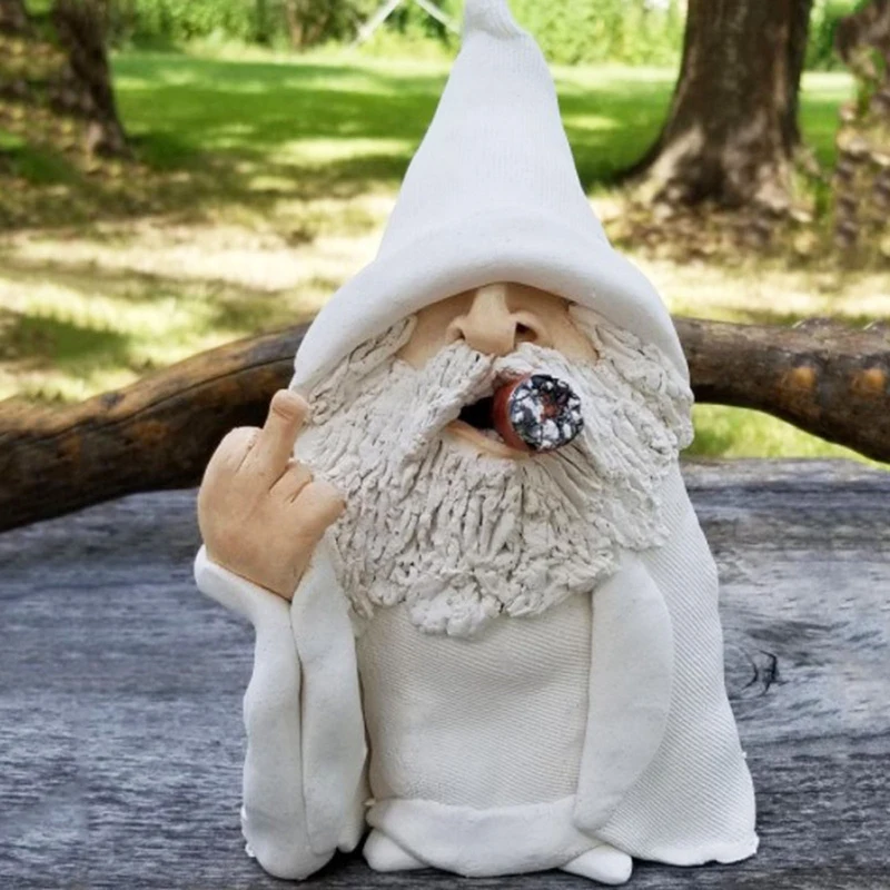 Garden Gnome Middle Finger Funny Smoking Dwarf Sculpture Ornament Scornful Wizard Statues Outdoor Decor Fairy Figurine Home Yard