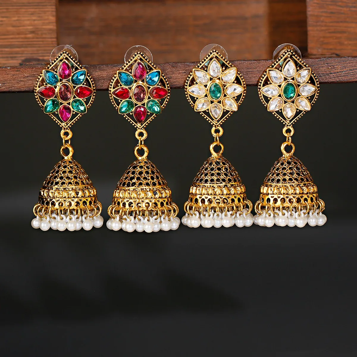 

Bollywood Ethnic Bridal Bride Kundan Jhumka Jhumki Indian Bahubali Drop Earrings Bells Pearls серьги 2021 тренд