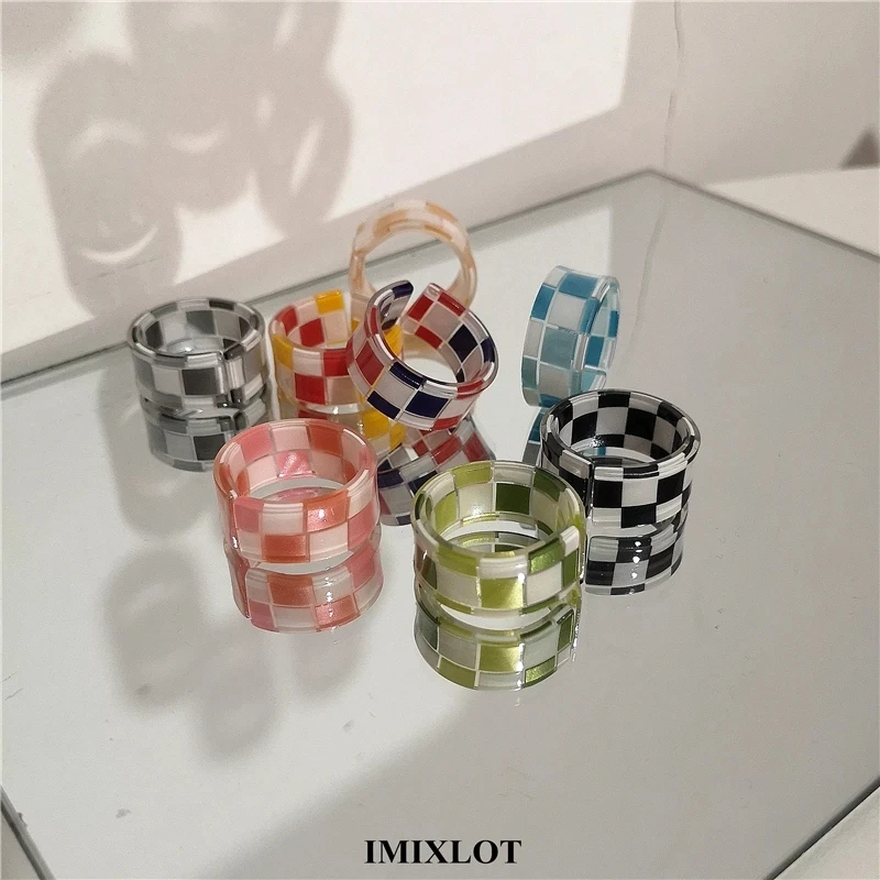 

Y2K Jewelry Acetate Plate Candy Color Lattice Curved Ring for Women Vintage Harajuku Fashion Ring Charms 90s Aesthetic Gifts New