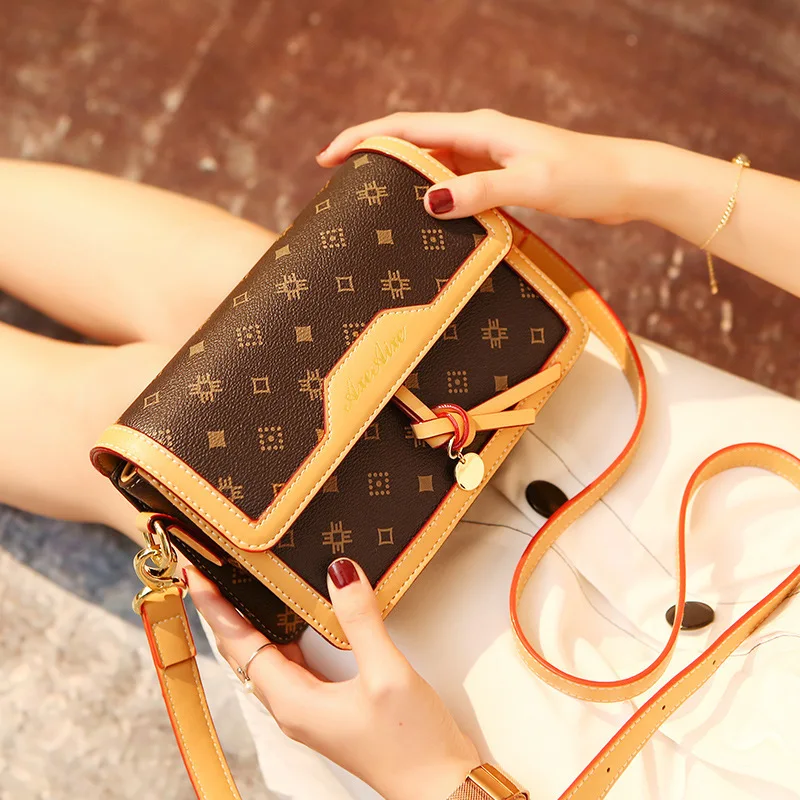 

High Quality 2021 New Popular Leather Texture All-match Diagonal Bag Fashion One-shoulder Small Square Bag Handbags for Women Gg