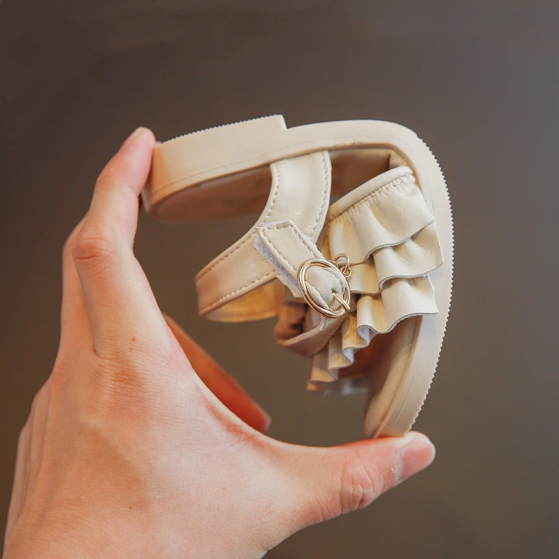 

Kushyshoo Toddler Girl Shoes 2021 New Hook&Loop Ruffles Fashion Sandals for Teenagers Girls Soft Summer Flat Heel Princess Shoes