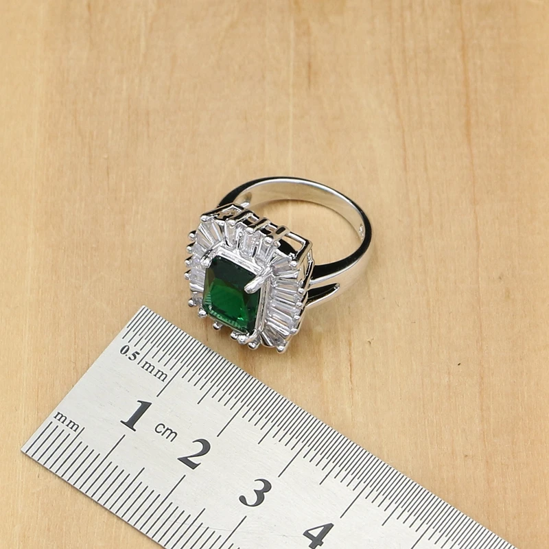 Комплект из колье и серёг серебра 925 пробы с фианитом