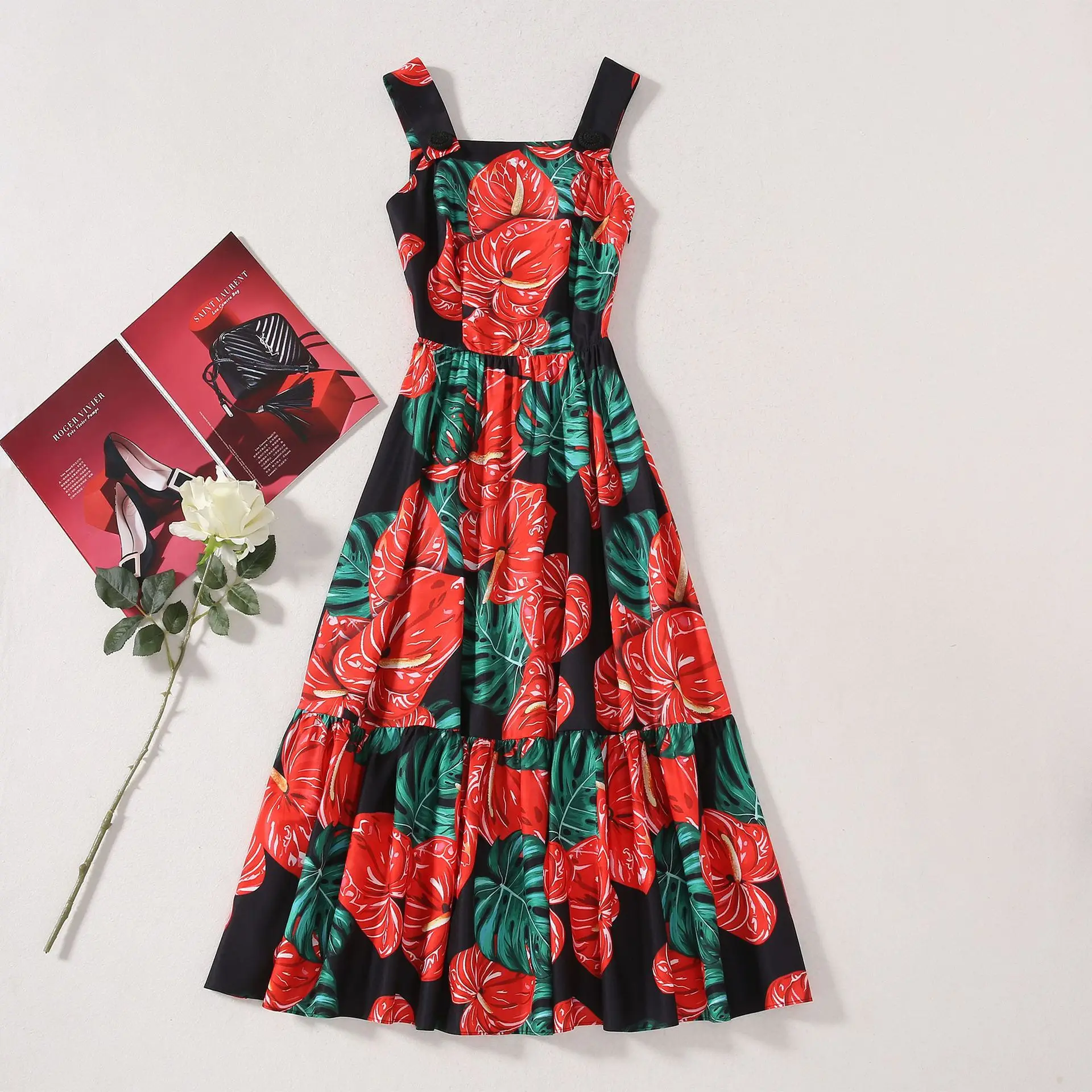 

Новое красное Модное Длинное платье без бретелек с принтом