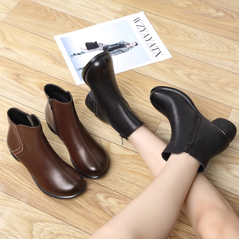 

Женские ботинки, новинка, модная женская обувь с круглым носком, большая роскошная женская обувь, ботинки на платформе в вечернем стиле, обу...