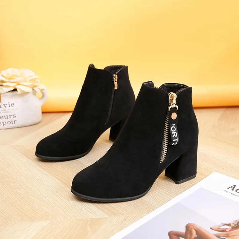 

Women Ankle Boots 2021 The New Women Boots Luxury Brand High Quality Zipper Short Boots Women's Shoes
