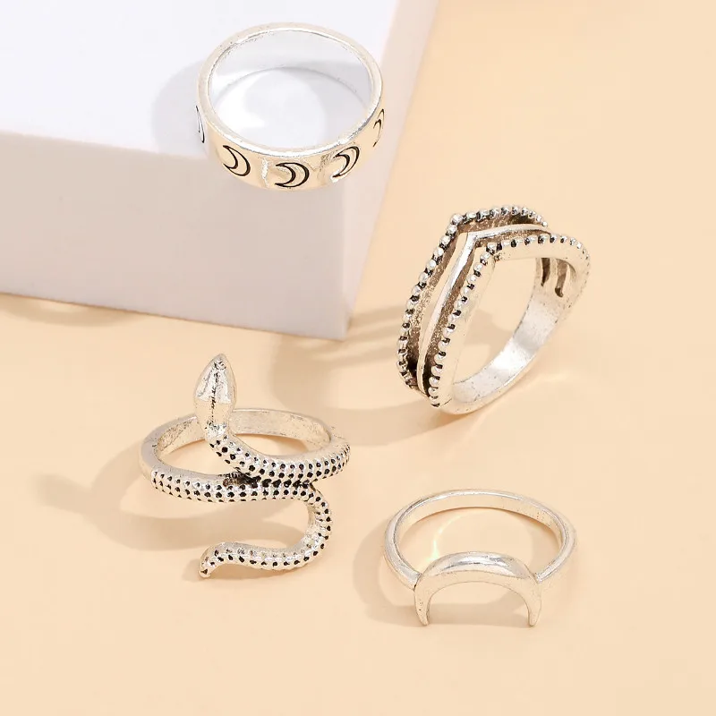 

Women Charm Jewelry Vintage 4 Pcs/set Snake Shape Crescent Finger Ring Set