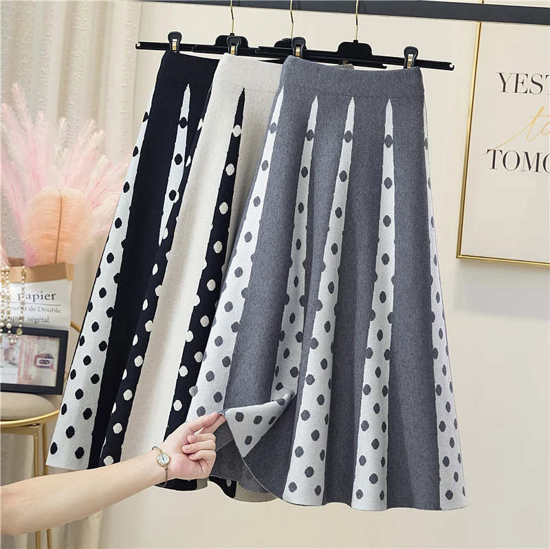 

2021 Women Skirt Korean Fashion Kawaii Vintage Knitted Midi Long Skirt Polka Dot High-waisted Pleated Skirt Gothic Woman Clothes