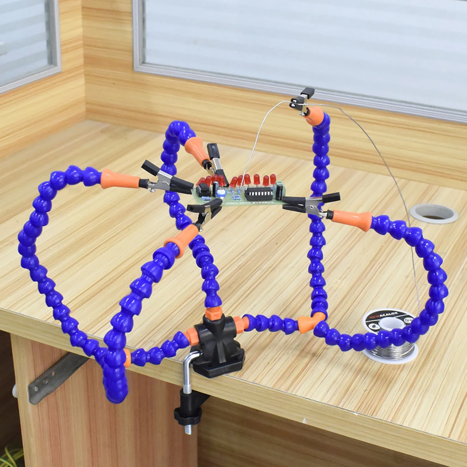 

Third Hand Soldering Tool PCB Holder 5 Arm Flexible Helping Hands for Hobby Work