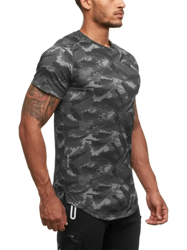 

Muscle Men Summer New Round Neck Exercise Fitness Camouflage T-Shirt Male breathableTraining Short Sleeves Tops