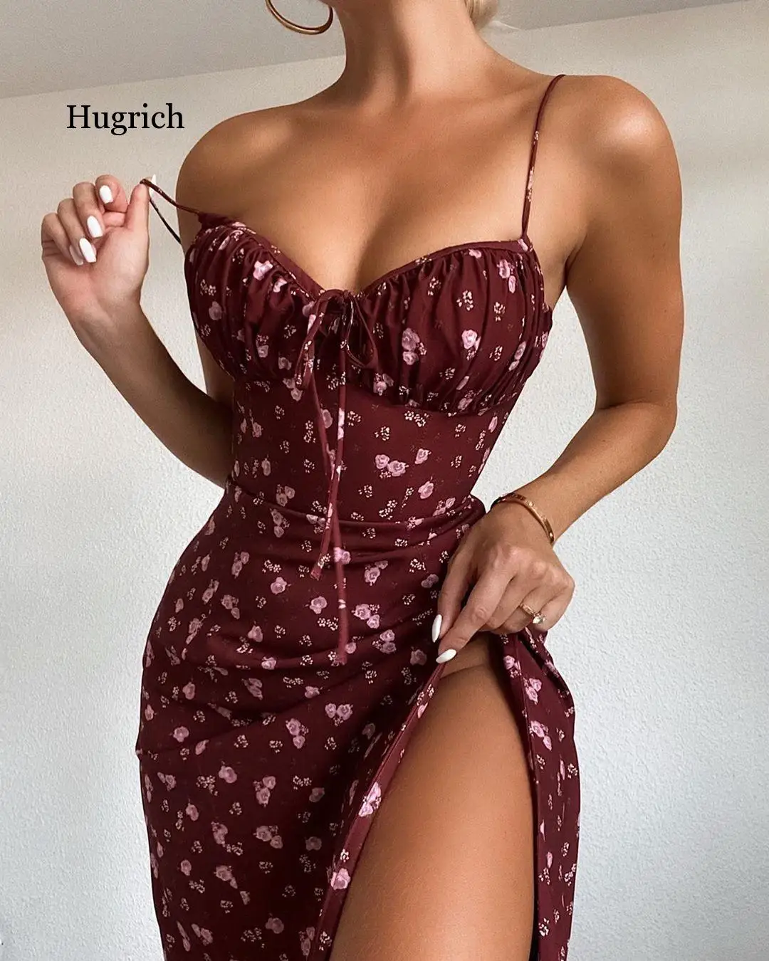 

Женское Короткое платье без рукавов, элегантное платье с цветочным принтом, высоким разрезом и открытой спиной для вечерние ринки или клуба...