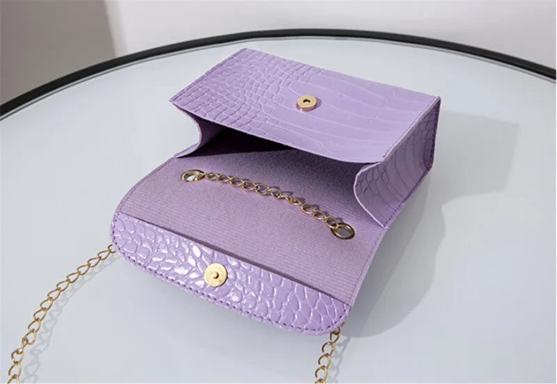 

Women Crocodile Pattern Small Handbag Chain Square Bag Fashion Crossbody Shoulder Bag White Purple Black
