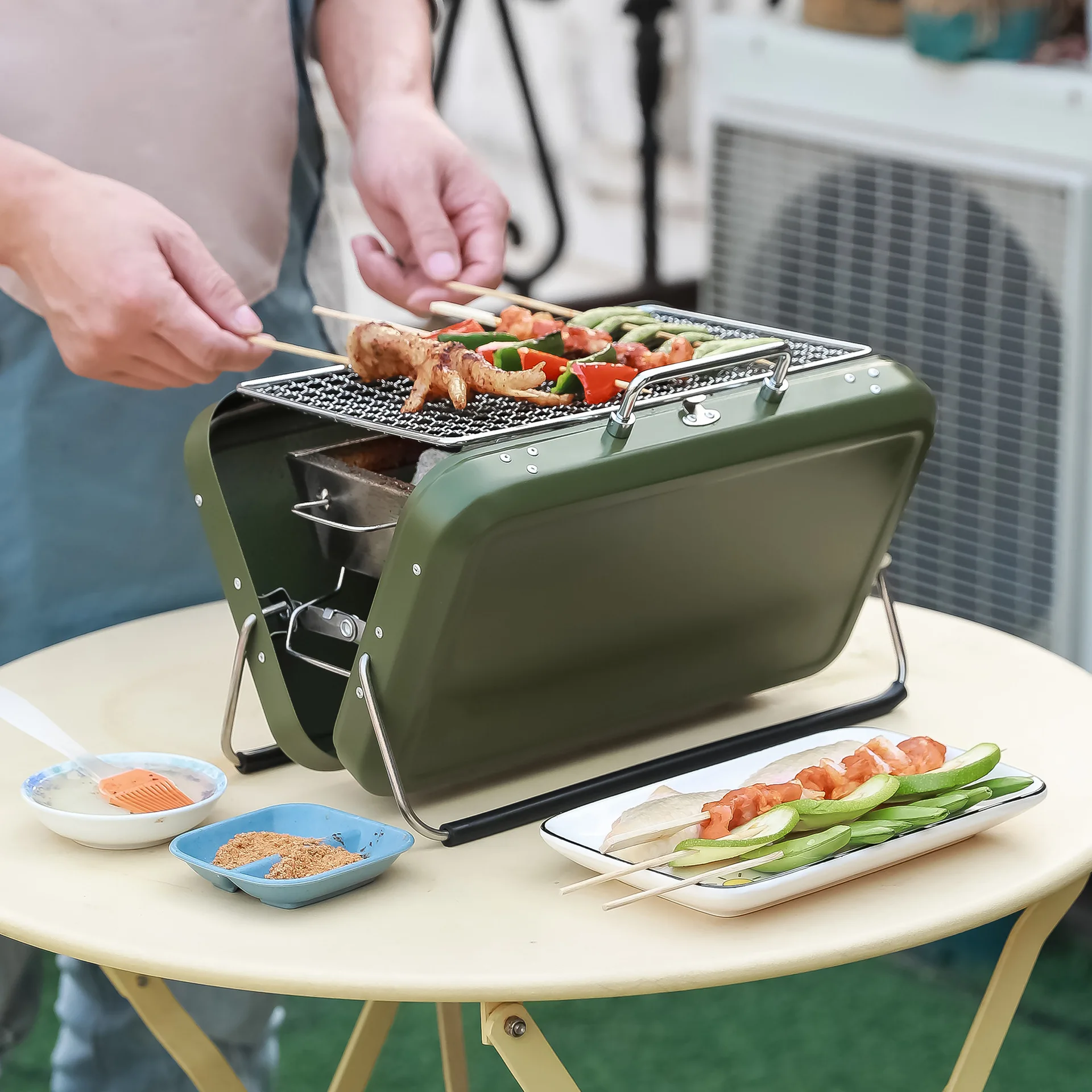 

Portable Outdoor Charcoal bbq Grill luggage type Field Folding Charcoal Grill Household Barbecue Stove Outdoor Grill stainless