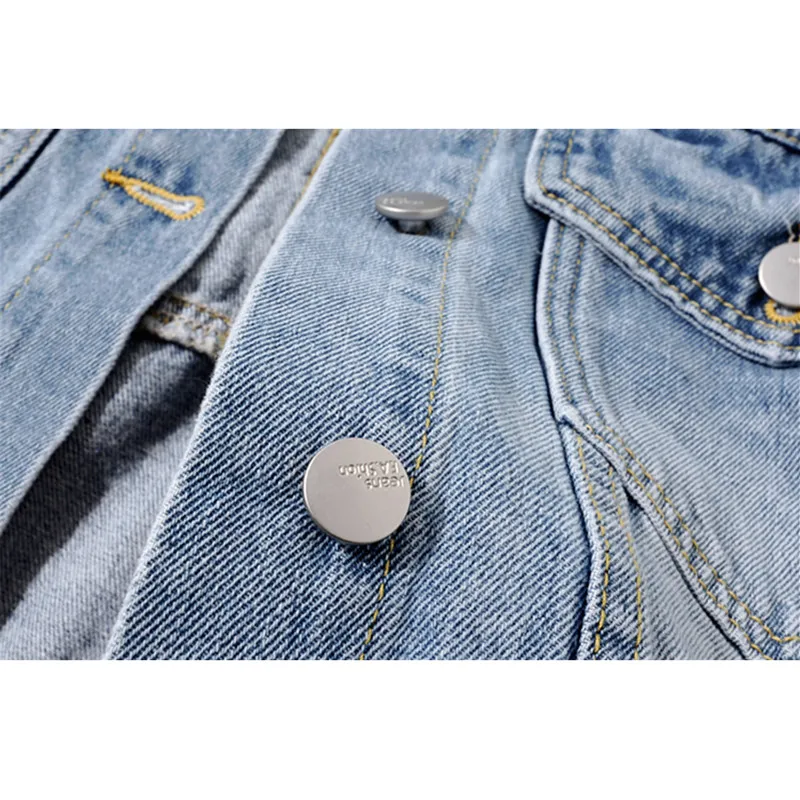 

Coats & Jackets