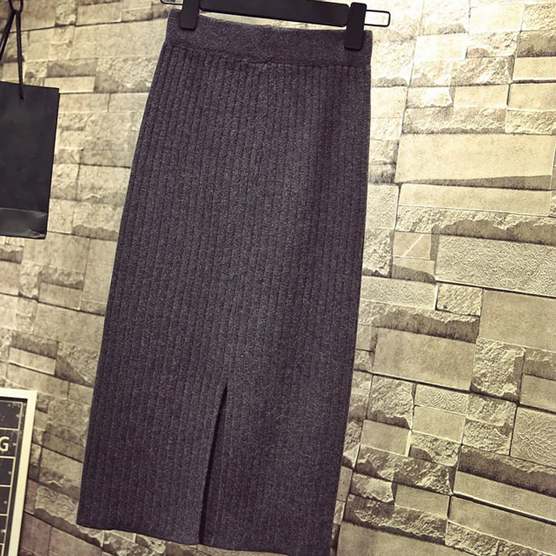 Женская эластичная облегающая юбка-карандаш средней длины с разрезом сзади