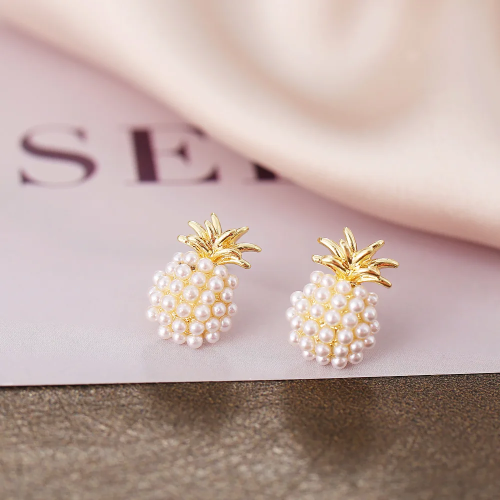 

Pineapple Pearl earrings French Retro High-quality Earrings Net Red Temperament Female 2021 New Wave Earrings Prevent Allergy