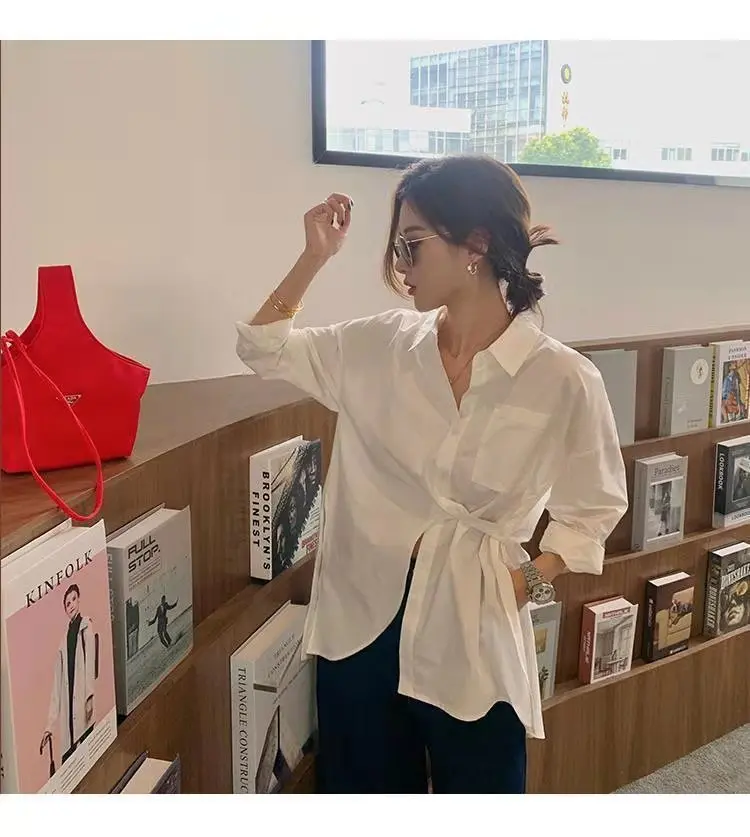 

Shirt women's design sense niche 2021 spring and autumn new heart irregular loose split belt waist jacket tide