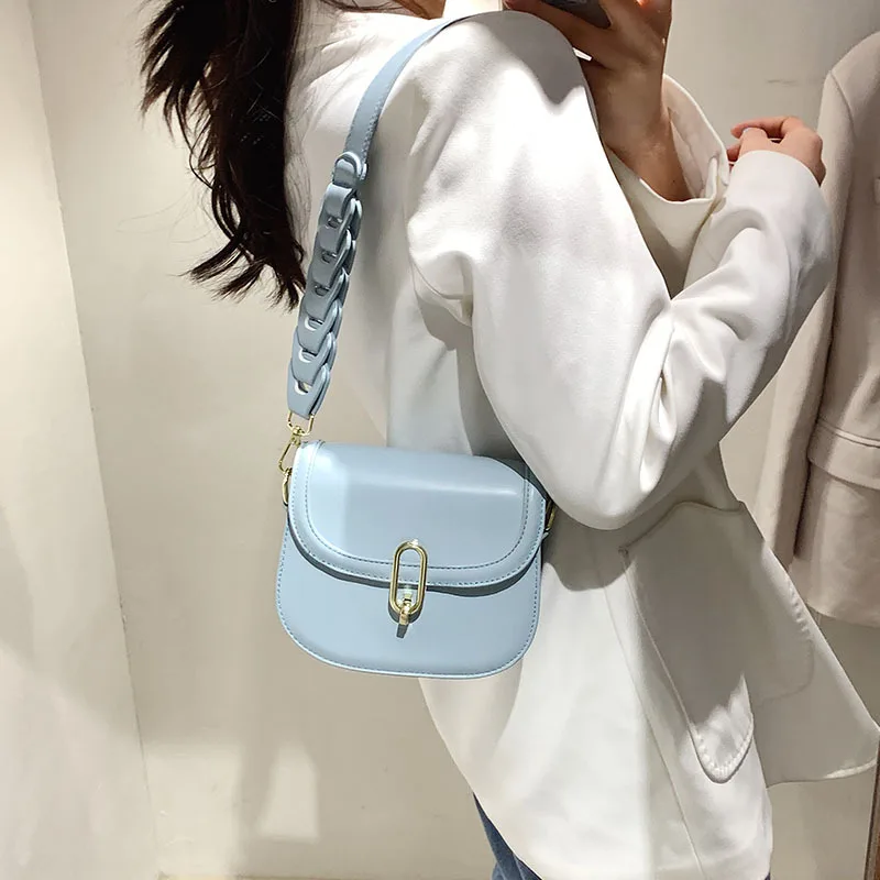 

Retro Simple Small Bag 2021 New Trendy Female Bag Spring and Summer One Shoulder Armpit Western Fashion Messenger Bag Saddle Bag