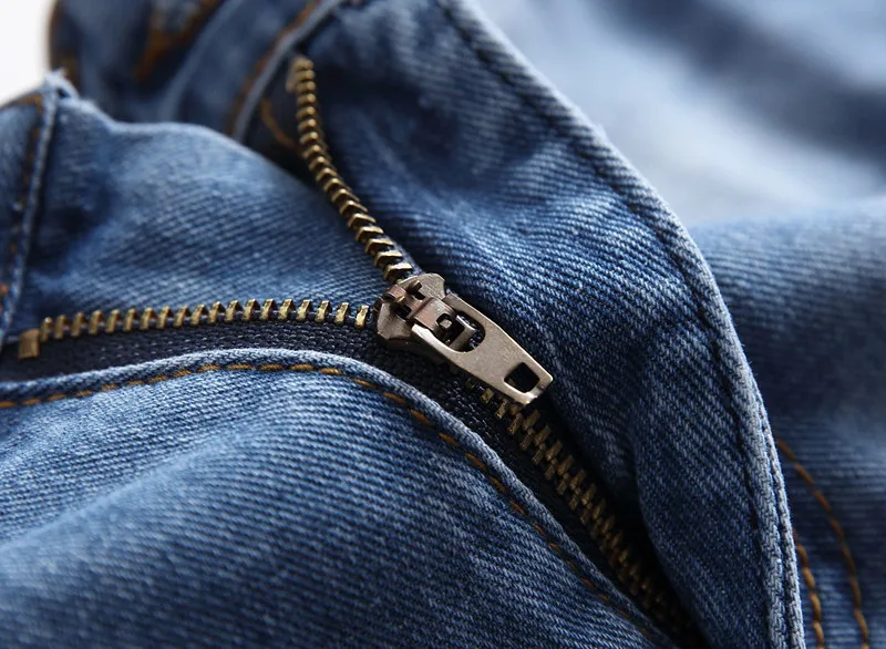 

Plus Size 42 40 38 2021 New Fashion Youth Hip Hop Jeans Straight Mid Light Blue Full Length Pants Streetwear Classical Clothing