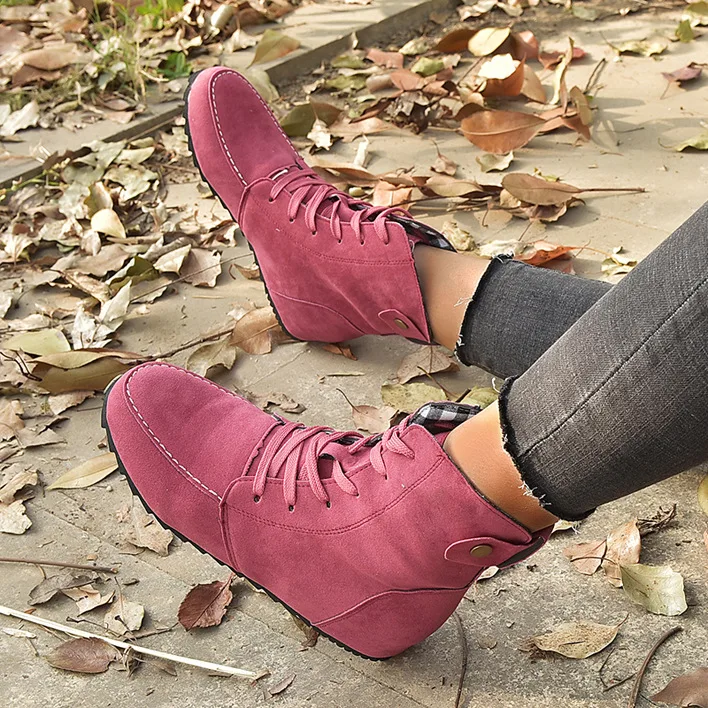 

New 2021 Women Suede Leather Ankle Boots Casual Lace Up Winter Boots Comfortable Soft Rubber Solid Black Flat Shoes Female Boots