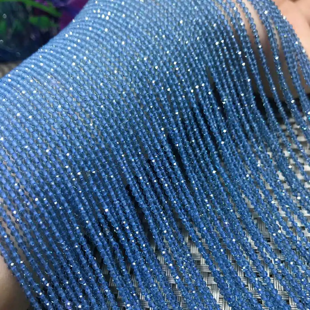 Натуральный кристалл темно-синий камень граненый жемчуг Рождественские