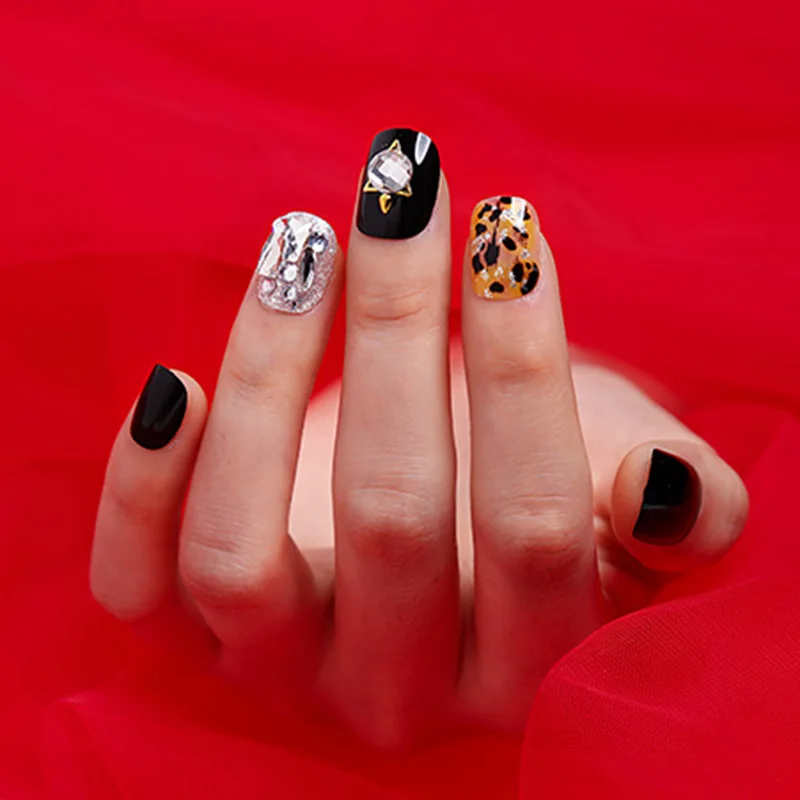 Накладные ногти для невесты Леопардовый узор черные серебристые